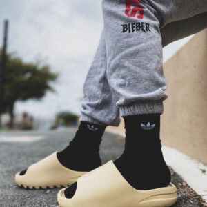 ADIDAS YEZZY SLIDE First Copy Slipper