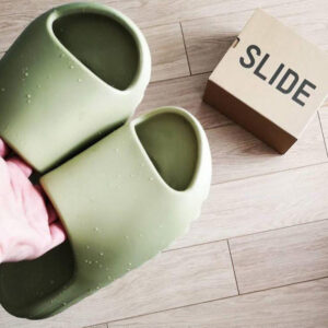 ADIDAS YEZZY SLIDE First Copy Slipper