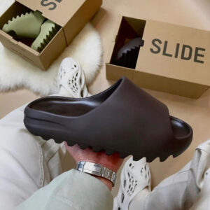 ADIDAS YEZZY SLIDE First Copy Slipper